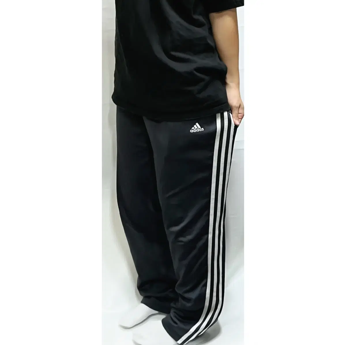 AdidasAdidas TrainingTraining PantsDarkGreyWhiteBlooTrackTopJerseySoccer Pants105