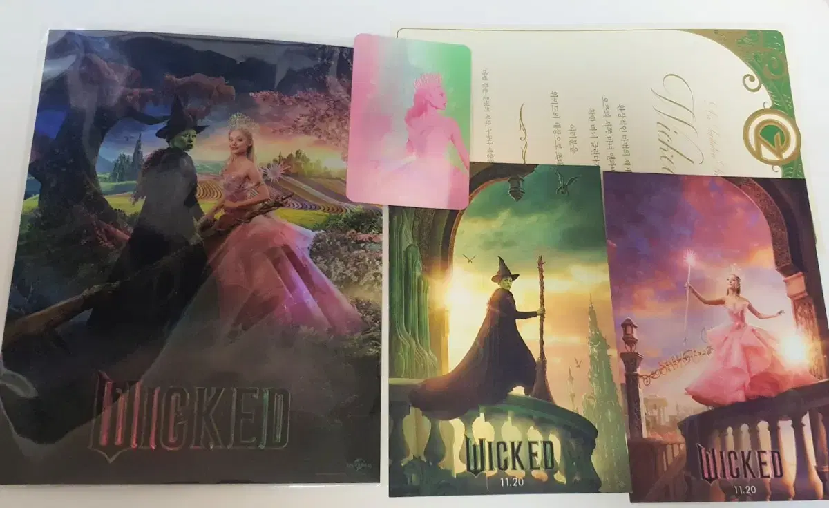 Movie Wicked Lotte Cinema pre-order benefit Art Card pop up Store lenticular kard Postcard