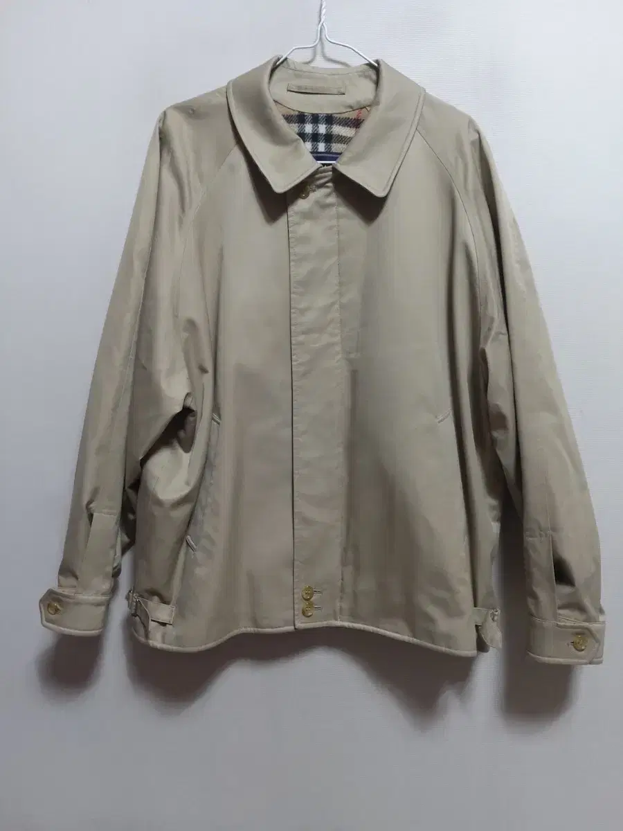 Burberry Jackets New Arrivals