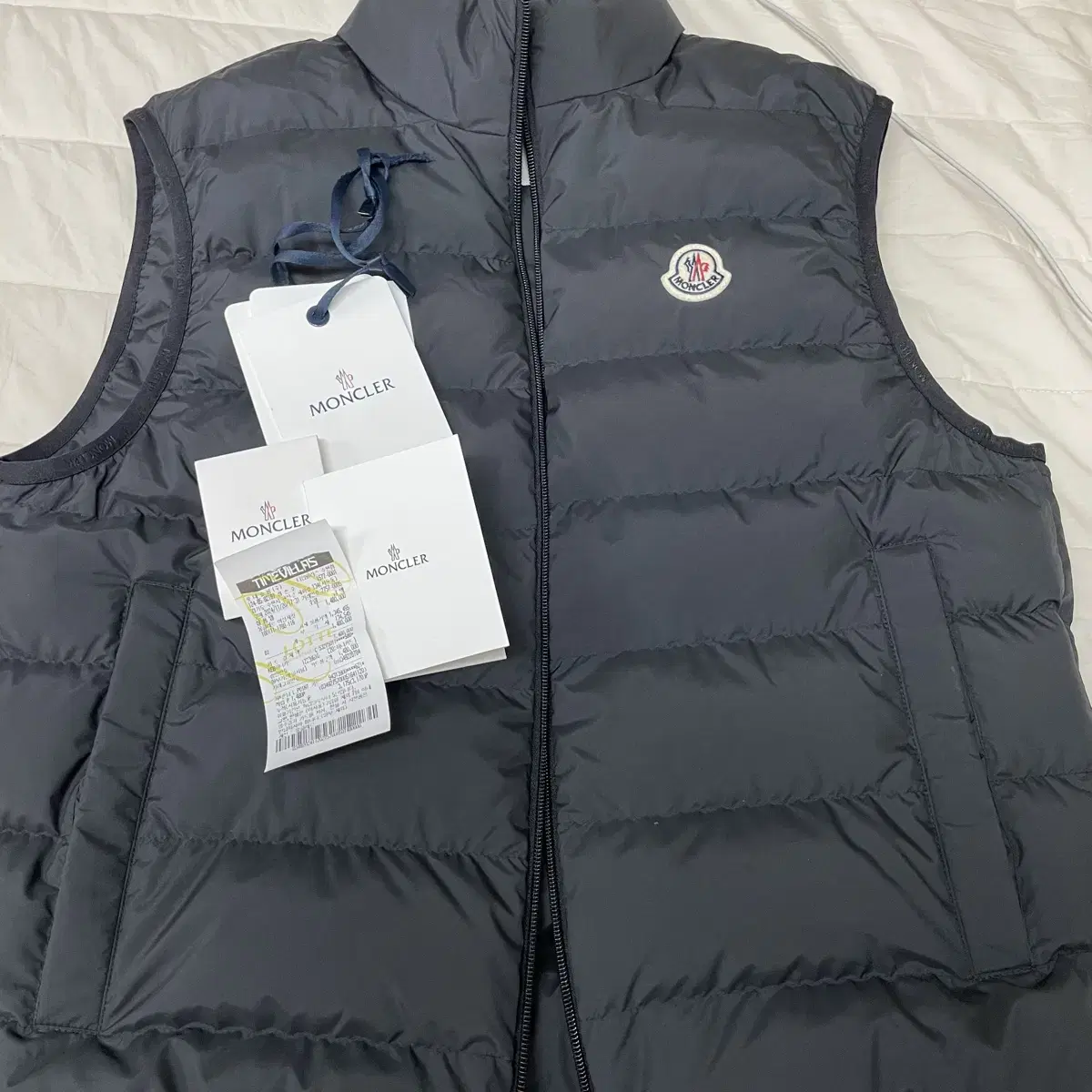 (New) Moncler padded jo