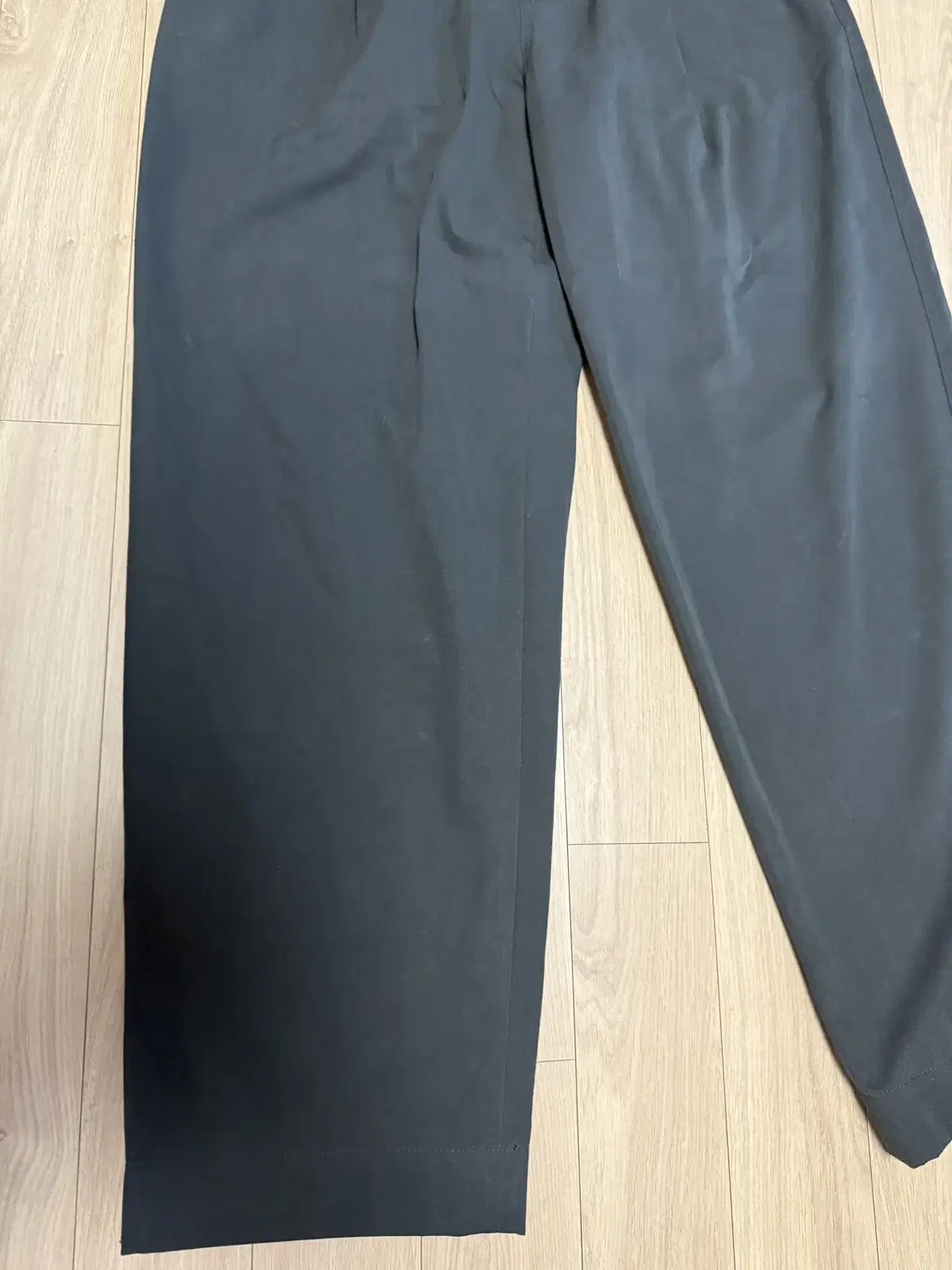 [M] Union Blue One-Tuck Side-Adjustable Chino Pants - Navy [2 wears]