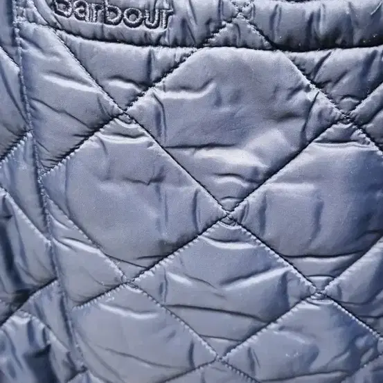 Barbour(여자55~66size)경량패딩