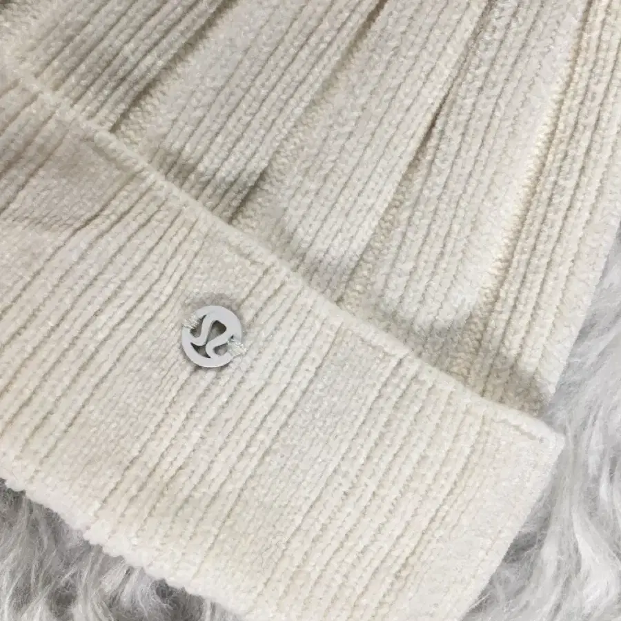 (중고)룰루레몬 폼 비니 Pom Perfection Beanie