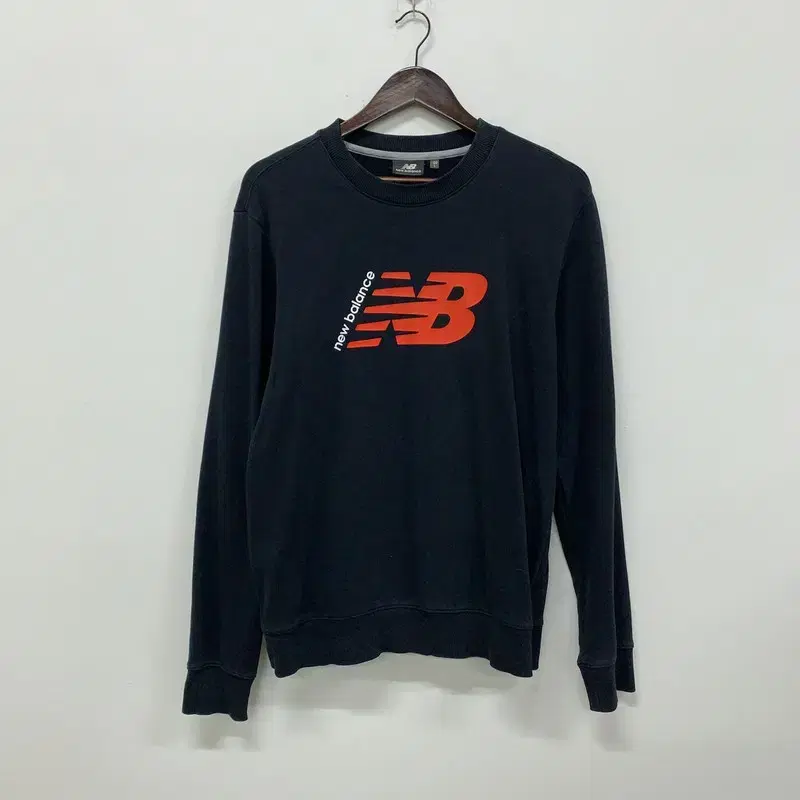 New Balance Black Big Logo Man-to-Man 100 G00201