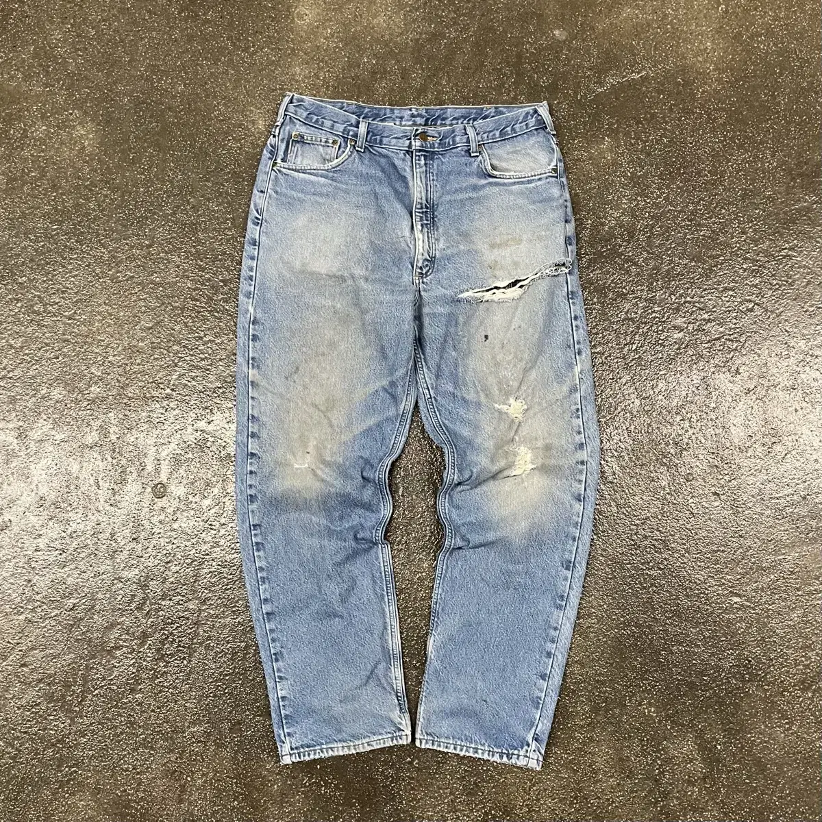 Carhartt Distressed Denim Pants (37)