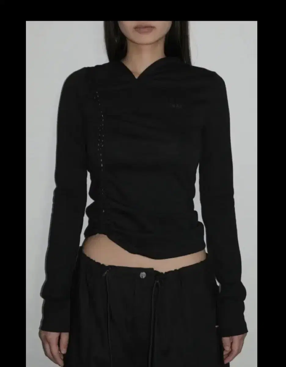 판매완료) Taae top black