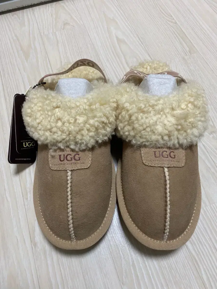 UGG 밴딩 어그슬리퍼 새상품 240-245