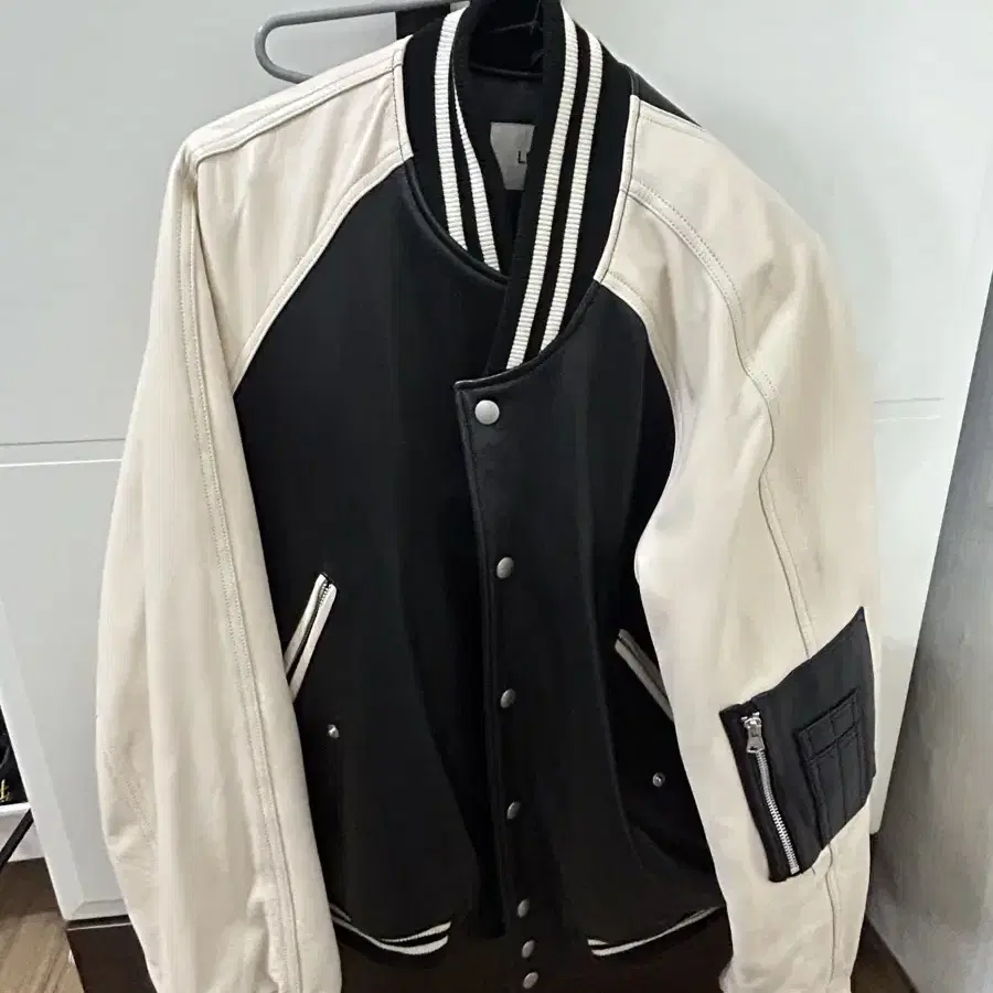 Lecyto varsity leather jacket 레씨토 자켓