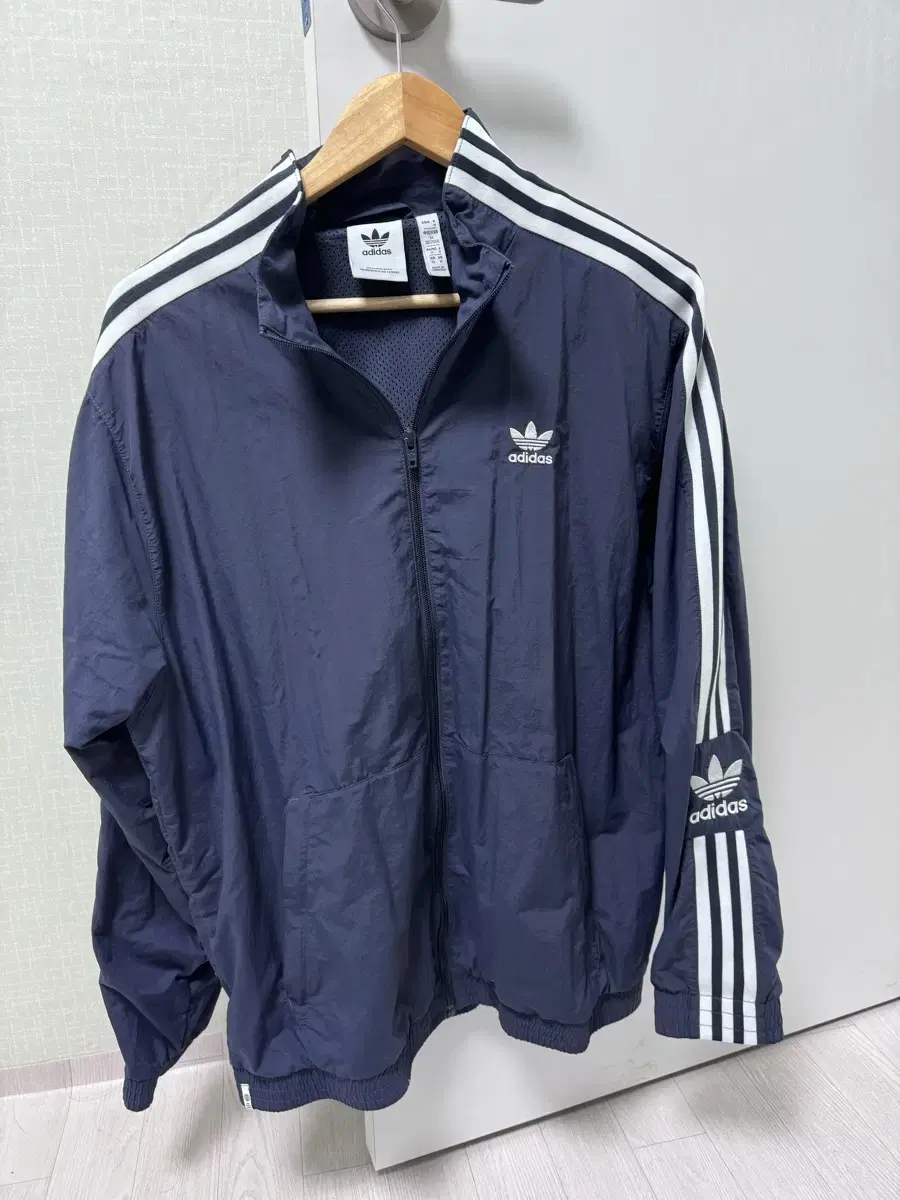 Adidas Lockup Tracktop XL Windbreaker Jacket Men's Navy HC2000