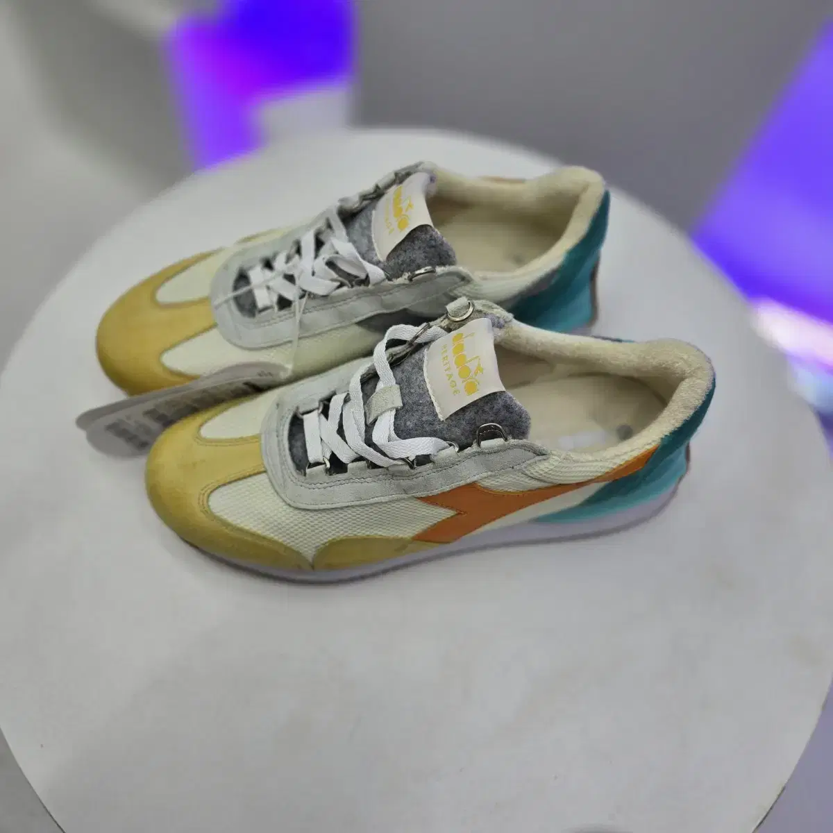 DIADORA Heritage 스니커즈! 32.9만템!