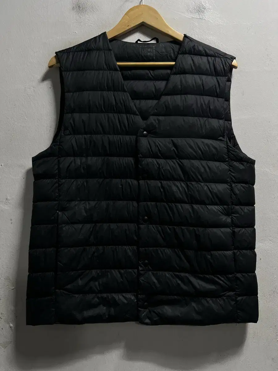 100 Project M Duck Down Lightweight Puffer Vest