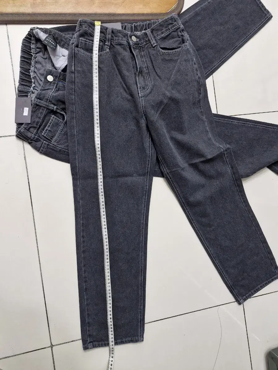 Jeans size 30 2 pairs new and 8 photos of jin pants