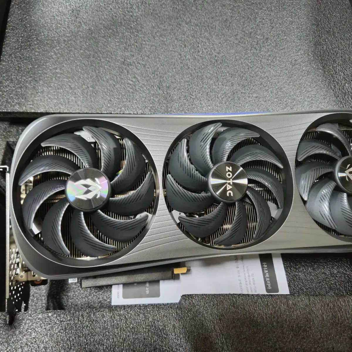 Zotac 4080 AMP Airo extreme 판매합니다.