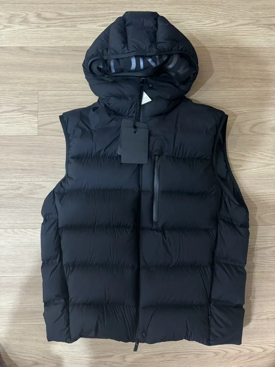 [New] Moncler Tamega Down Vest