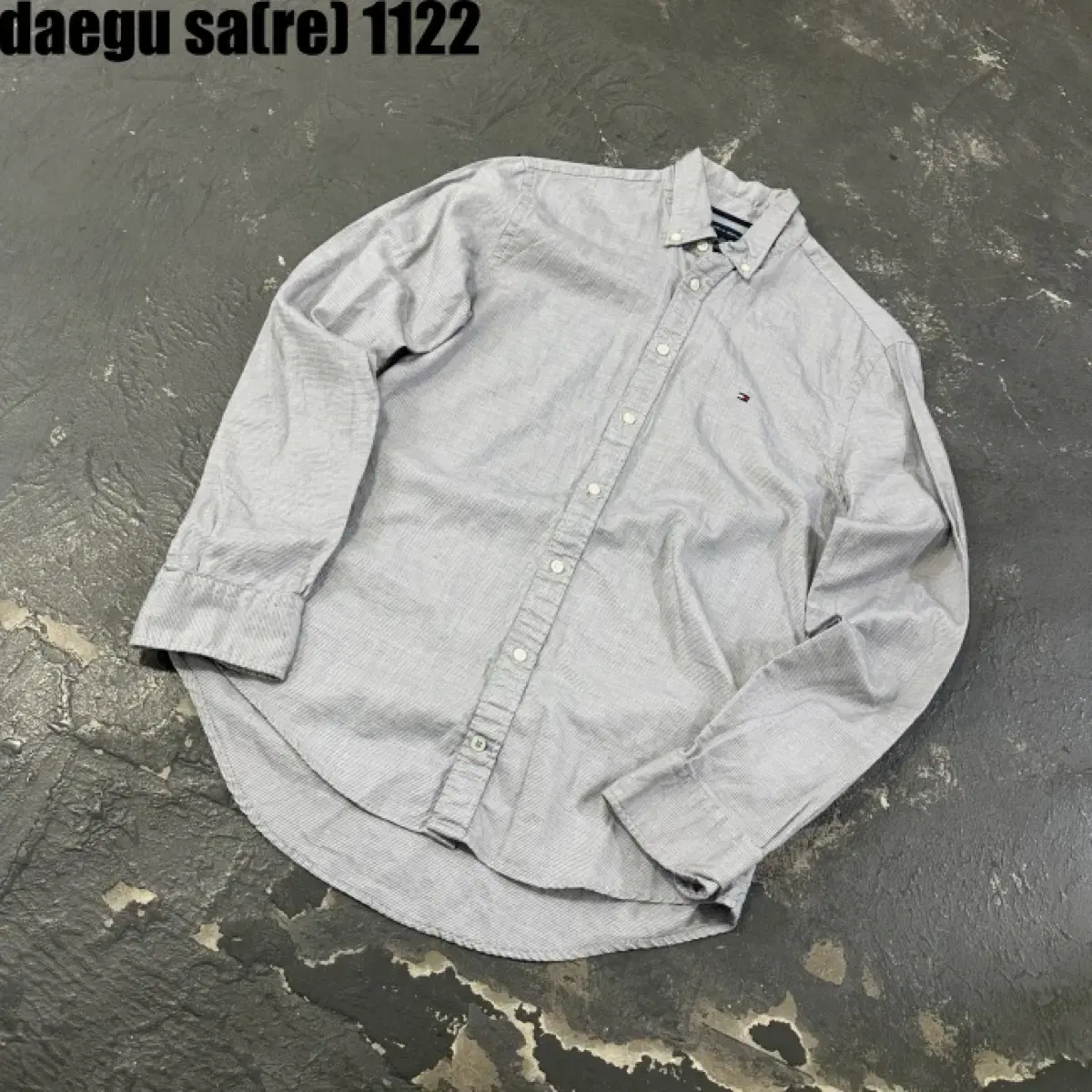 Tommy Hilfiger shirt size 90