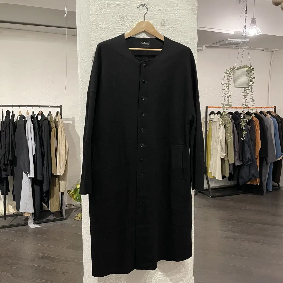 Yohji Yamamoto Button detail kara coat