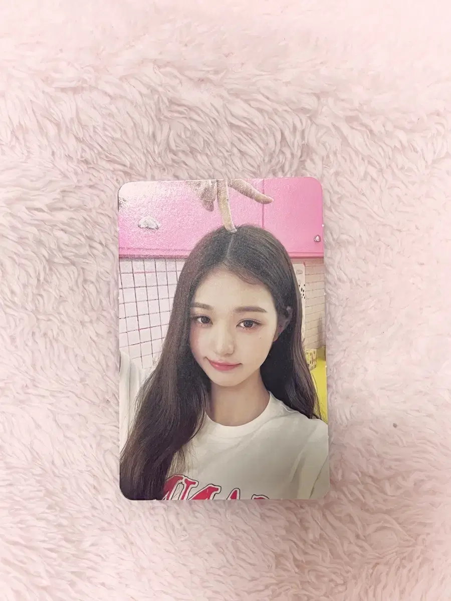 Jang Wonyoung 2023 seasons greetings photocard 팔