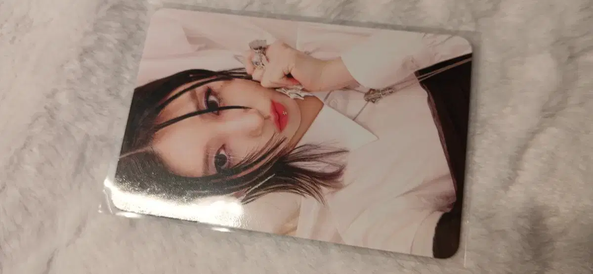 Airbnb gaeul photocard Sell