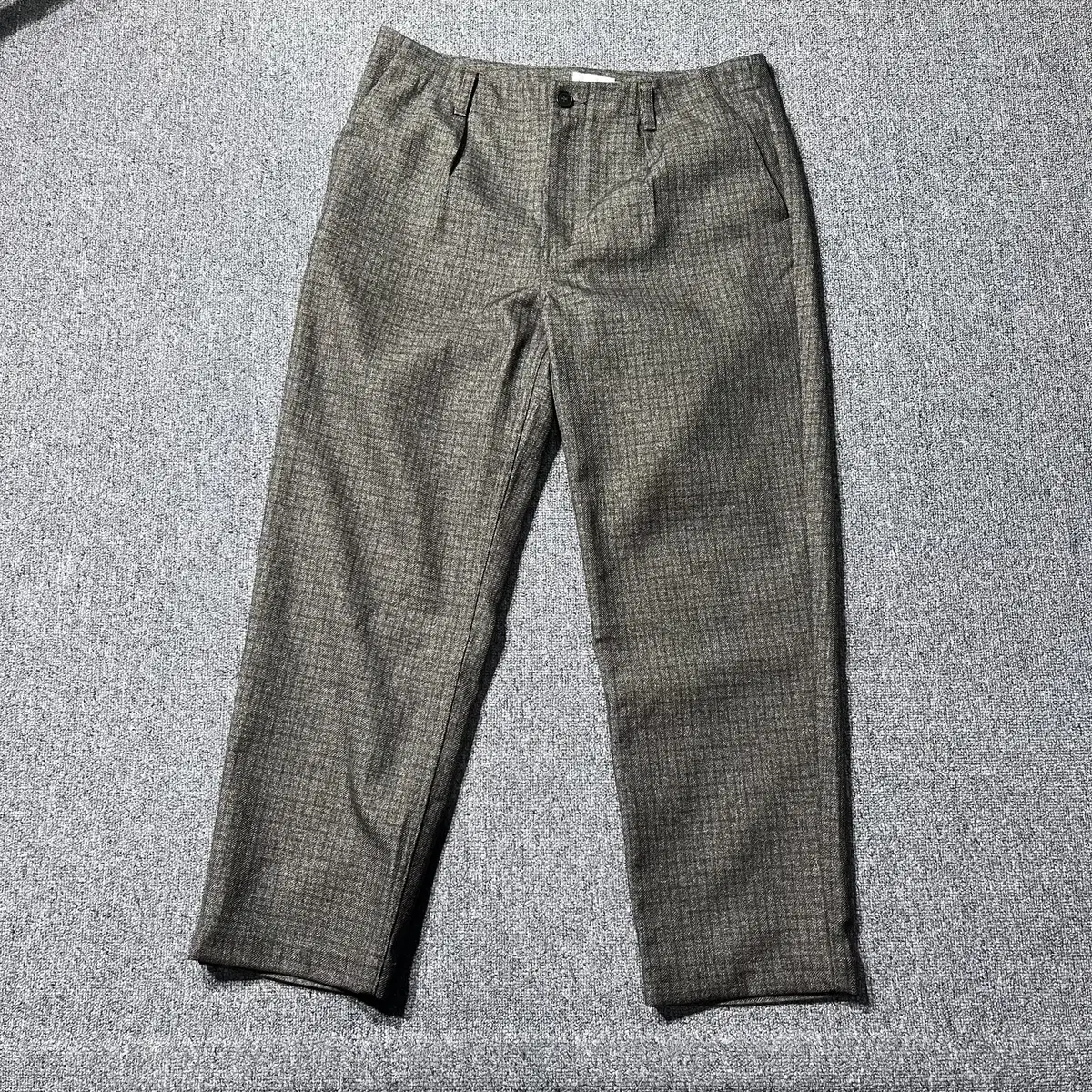 Still by hand wool pants