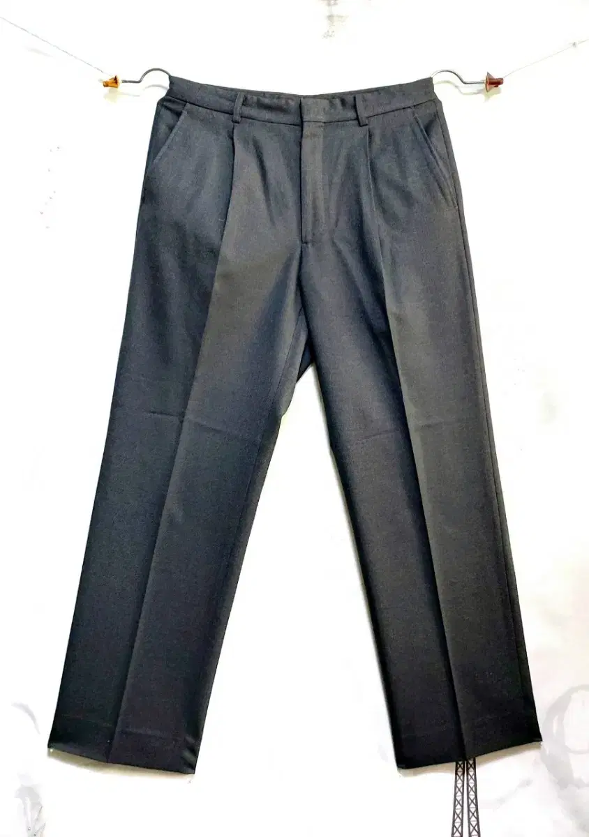 New/Roadies Winter Suit Pants32 Winter Wear/Tackpack