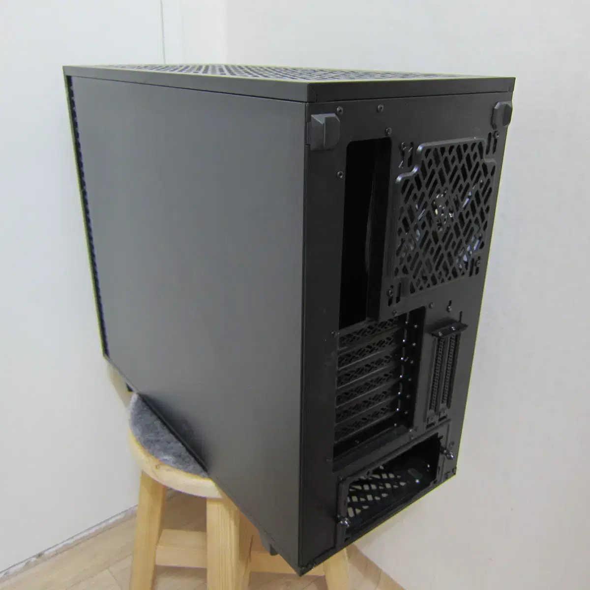 [미들타워] Fractal Design  Define 7 블랙