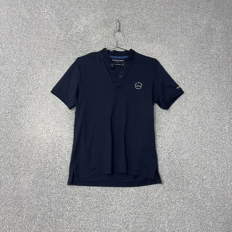 Gilles Stuart Navy Button Logo Short Sleeve Karati 95