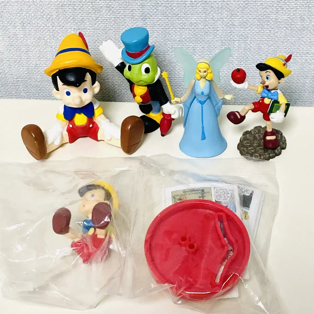 Japanese Classic Vintage Disney Pinocchio Figures Gacha Jiminy Cricket Bloo Fairy