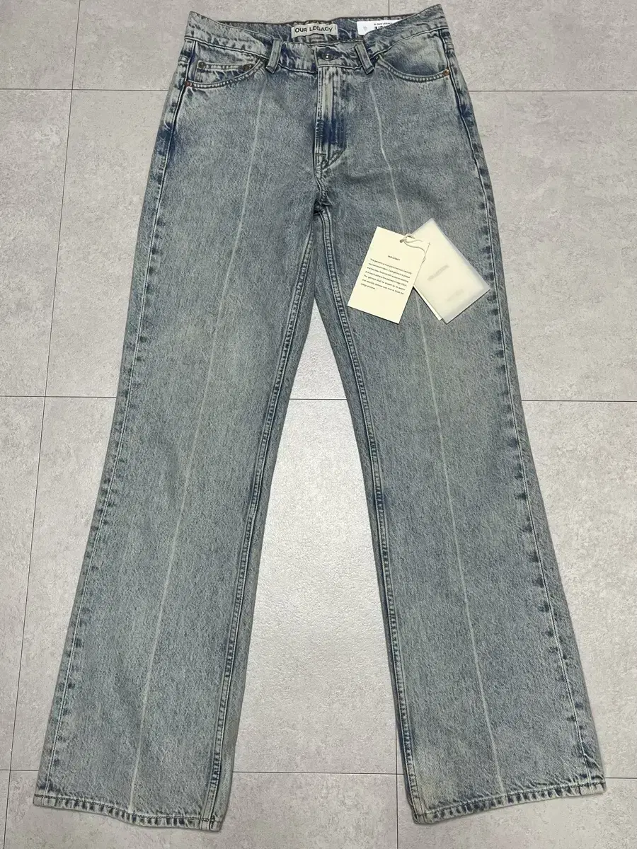 (30) Haregashi 70S Cut Bleached Crease Denim