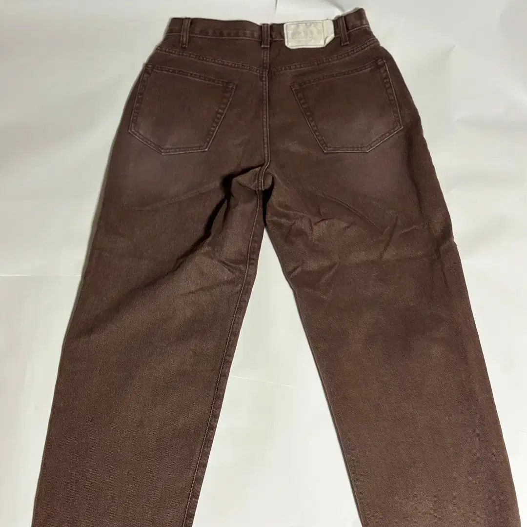 디스이즈네버댓 (S) Relaxed Jeans Brown 팝니다.