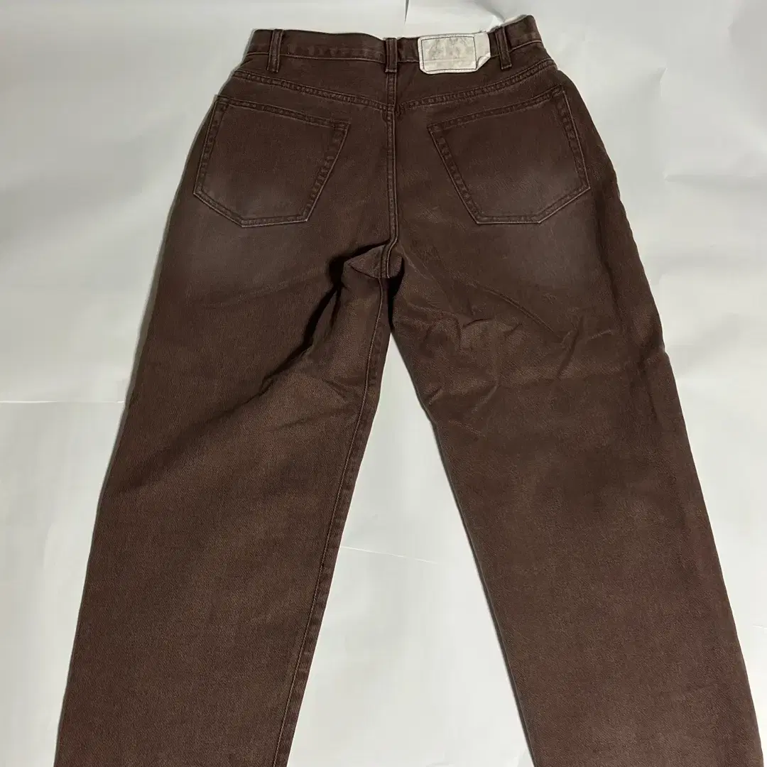 디스이즈네버댓 (S) Relaxed Jeans Brown 팝니다.