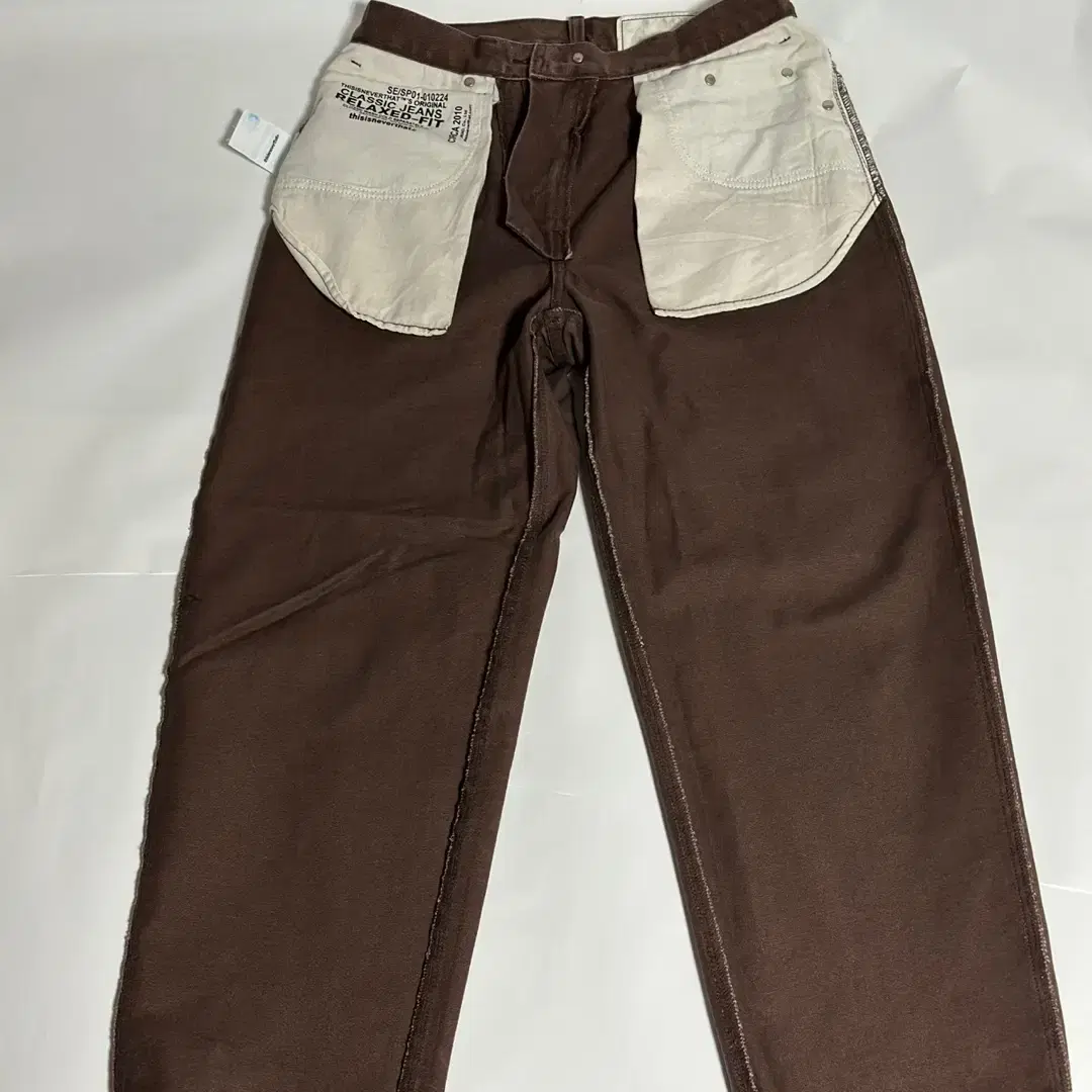 디스이즈네버댓 (S) Relaxed Jeans Brown 팝니다.