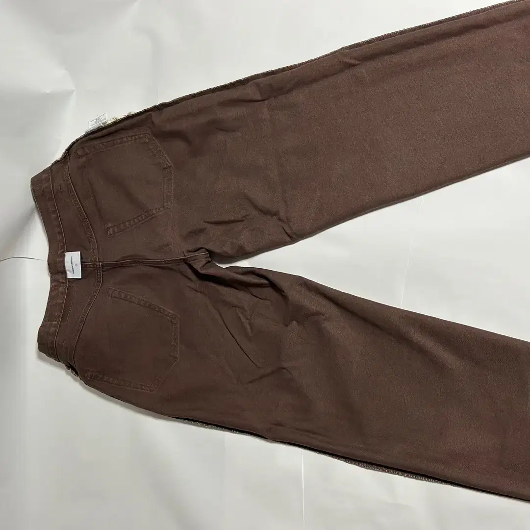 디스이즈네버댓 (S) Relaxed Jeans Brown 팝니다.