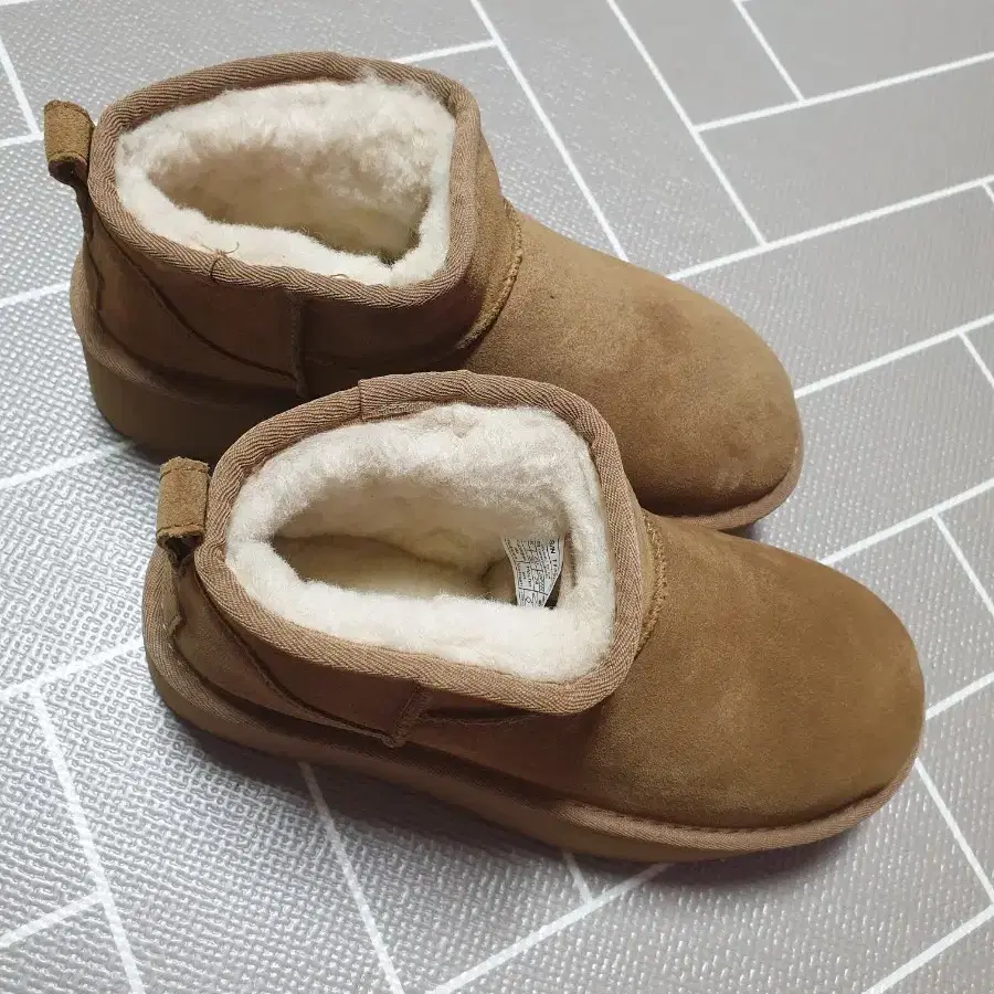 어그부츠 UGG 240사이즈 미사용