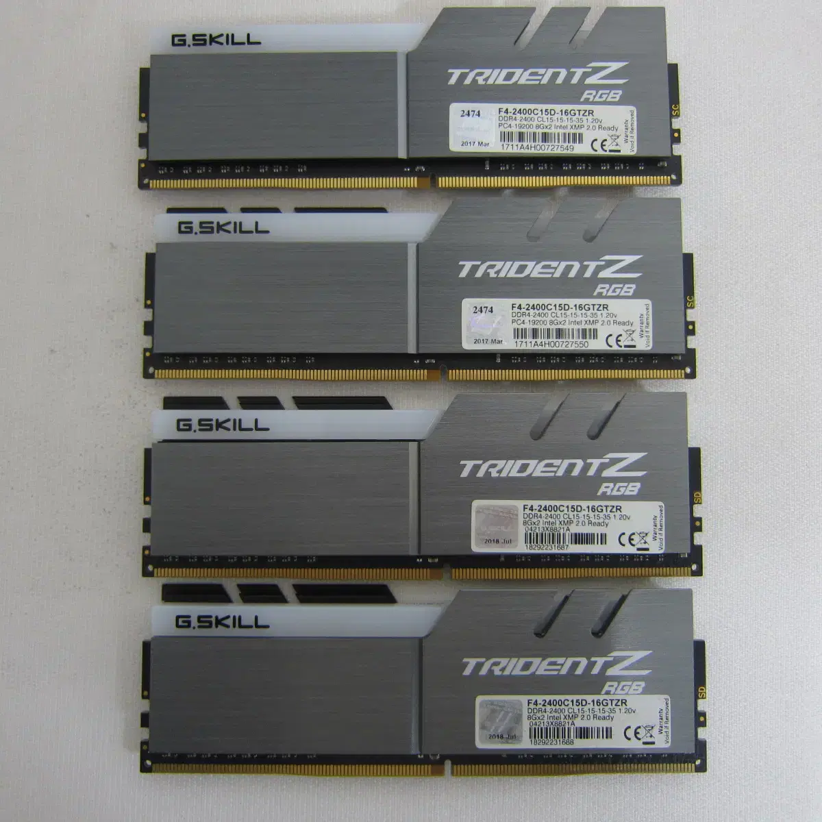 지스킬 DDR4-2400 CL15 TRIDENT Z 32G(8Gx4)