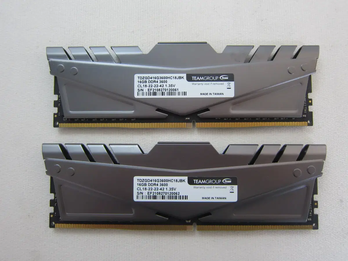 팀그룹 T-Force DDR4-3600 DARK Z 32G(16Gx2)