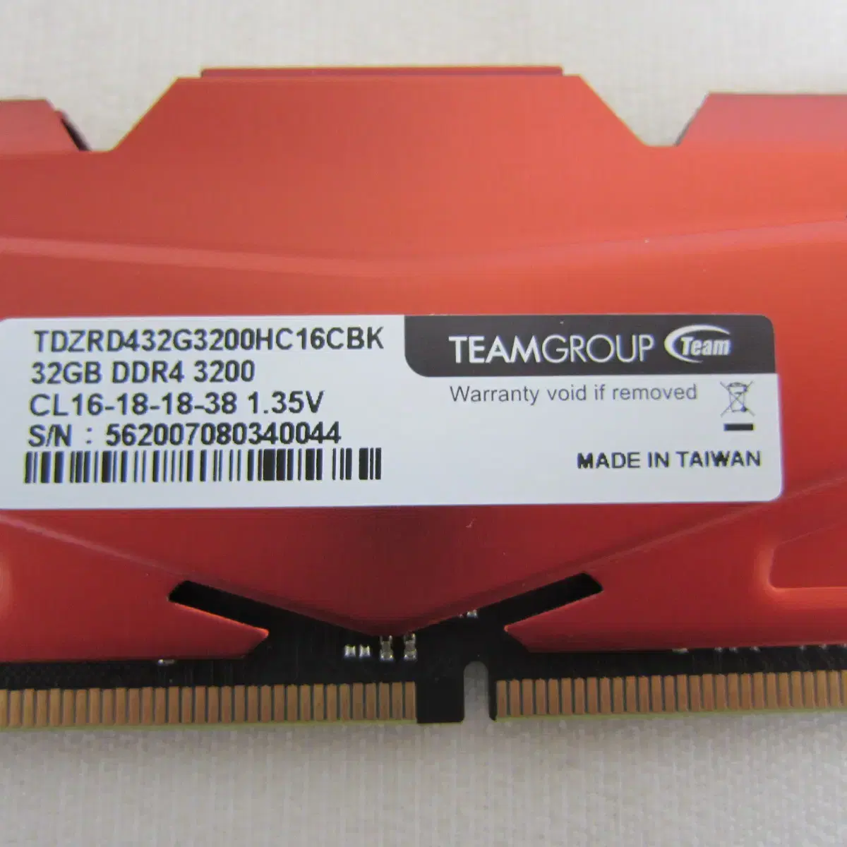 팀그룹 T-Force DDR4-3200 DARK Z RED 32Gx2