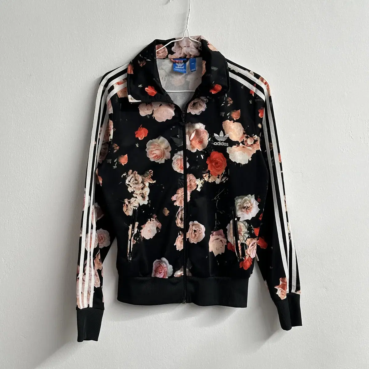 [100] Adidas Firebird Flower Black