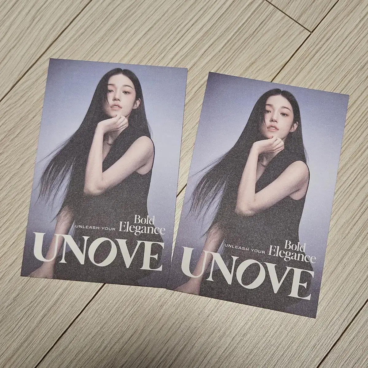 2 photo cards of Annov No Yoon Seo