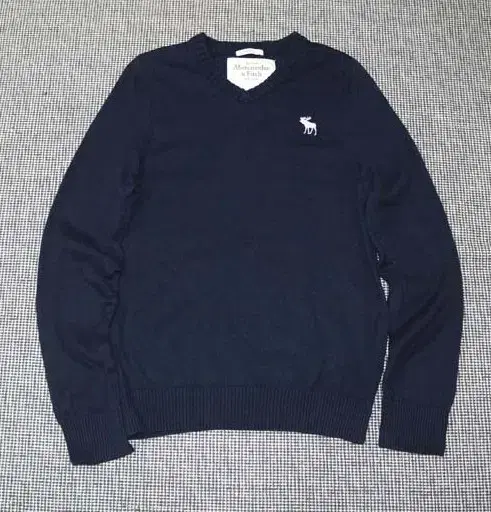 Abercrombie & Fitch Thin Knit 105