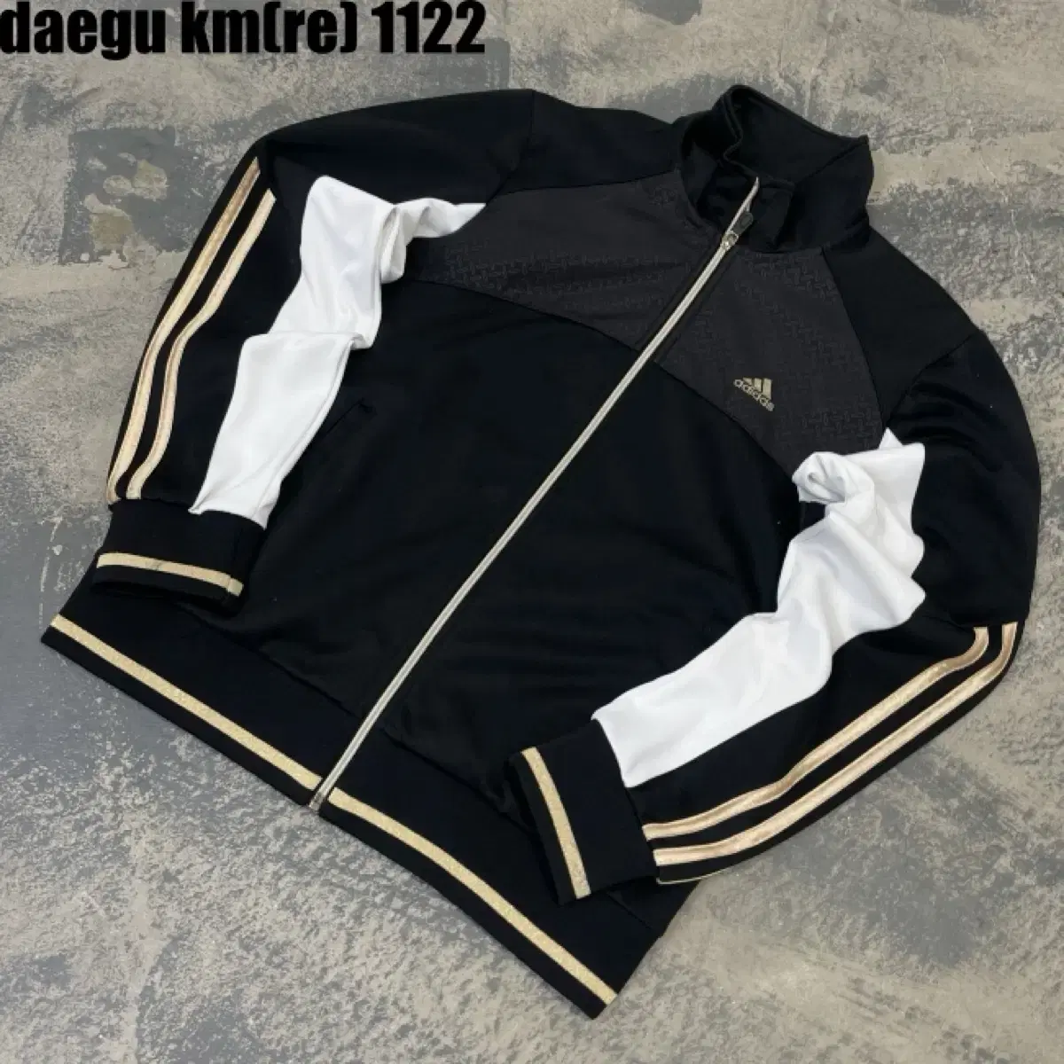 adidas Jersey Zip-up 85 size