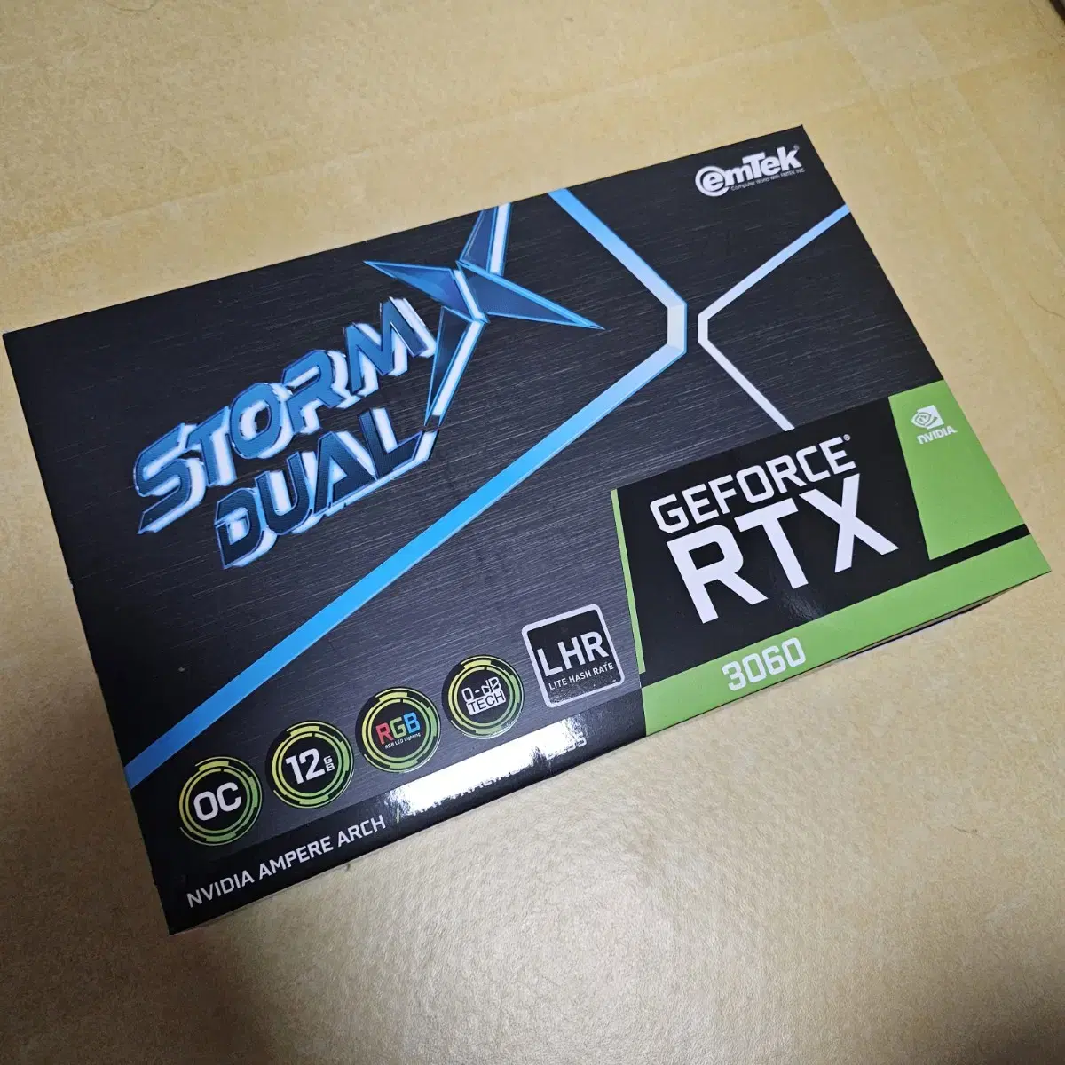 이엠텍 지포스 RTX 3060 그래픽카드 판매합니다.