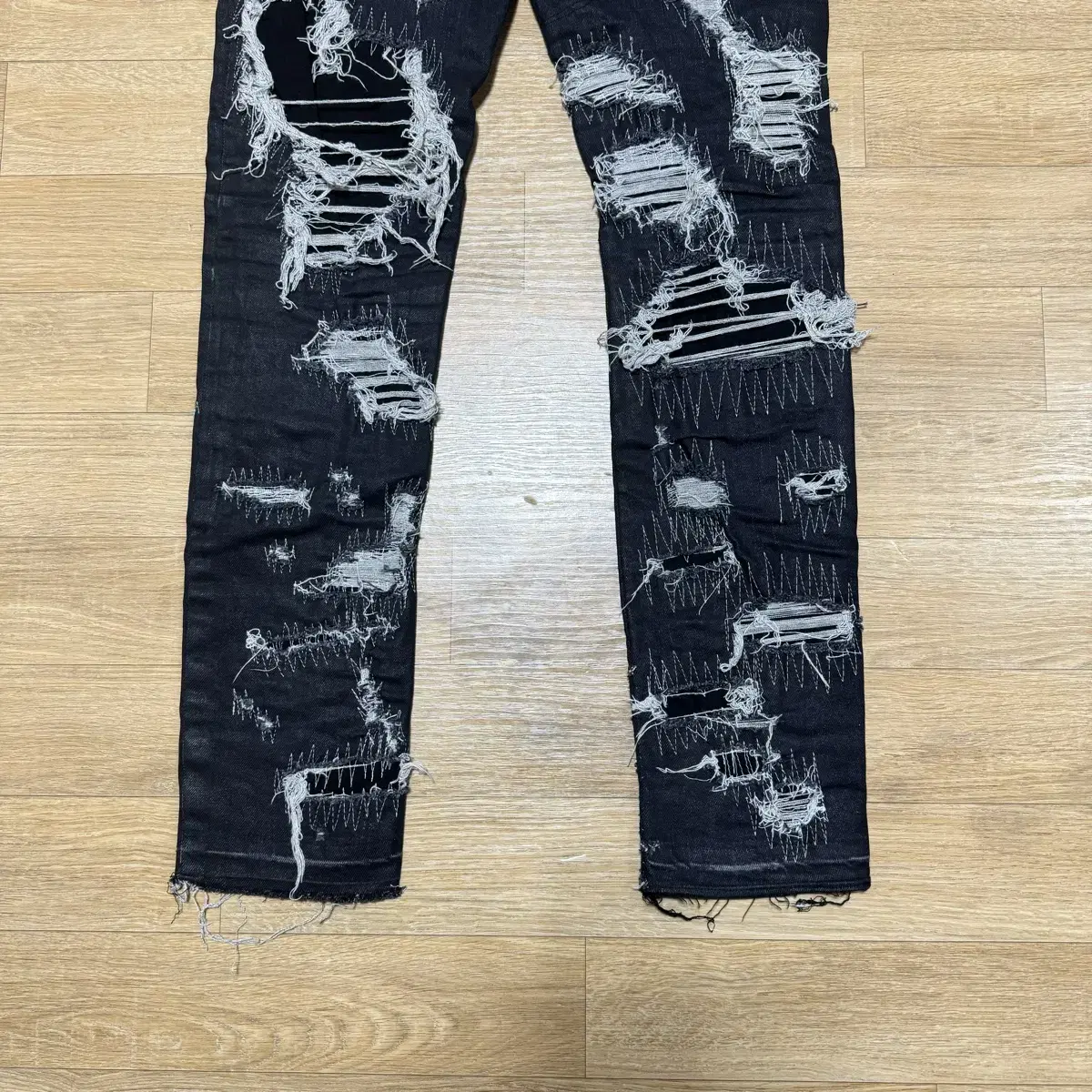 Destroyed Remake Black Cotead Jean