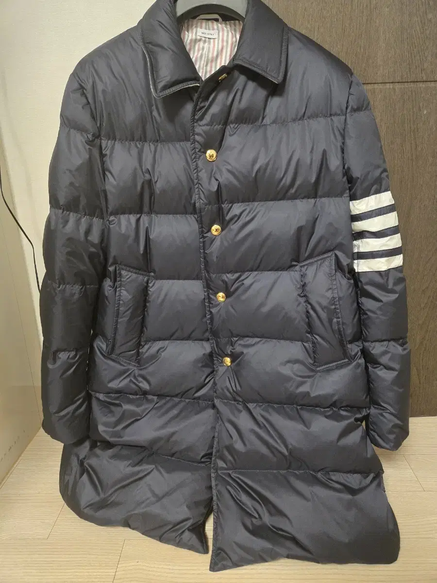 tom brown diagonal armband long padded jacket for sale (3)