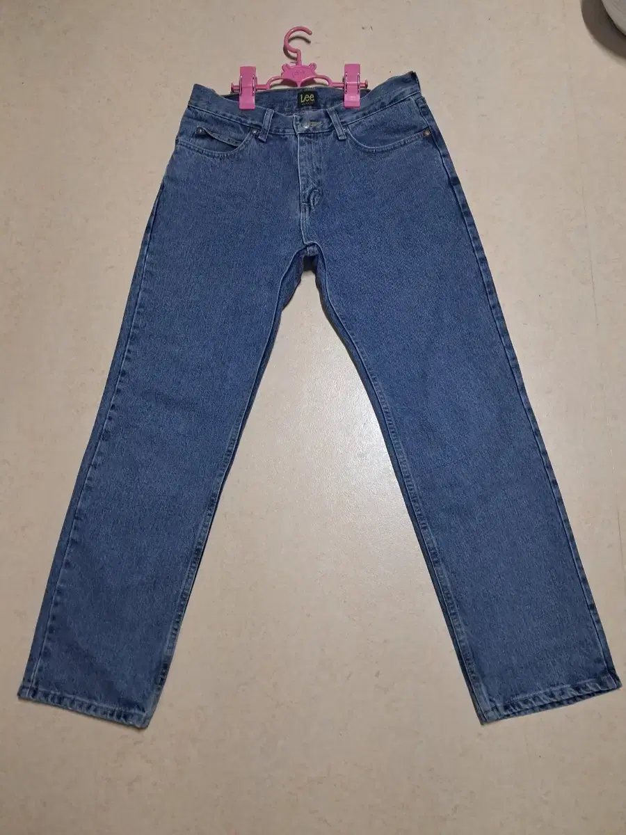 Lee Lee Straight-Fit Denim Washed-Jin Jeans