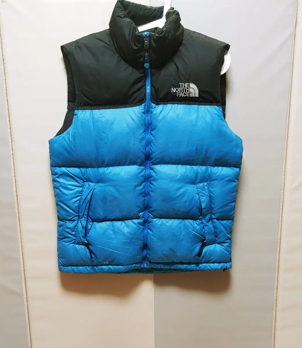 [L] The North Face Knopsie Puffer Vest 700 Dark Blue332