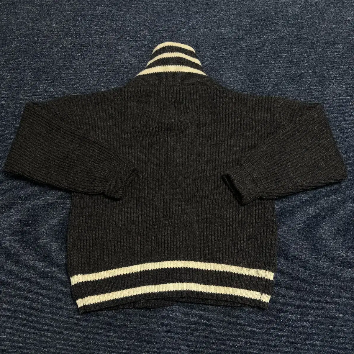 Dulyn Knitwear 헤비울 가디건