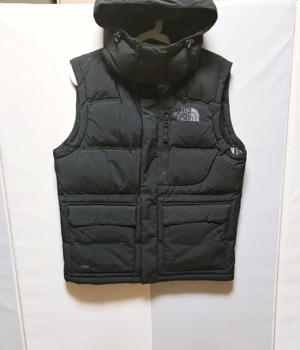 [L] The North Face Hooded Padded Vest 700 Black333