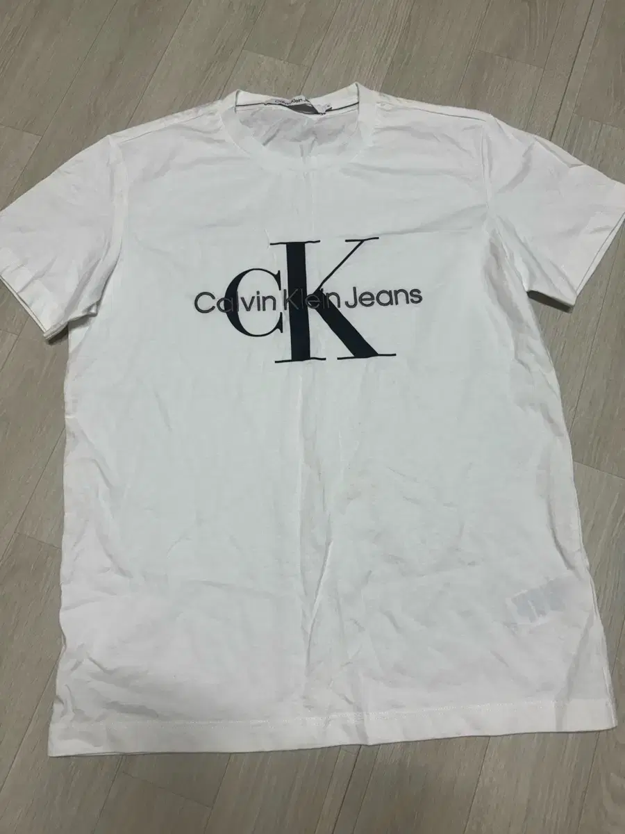 Calvin Klein vahn for sale!