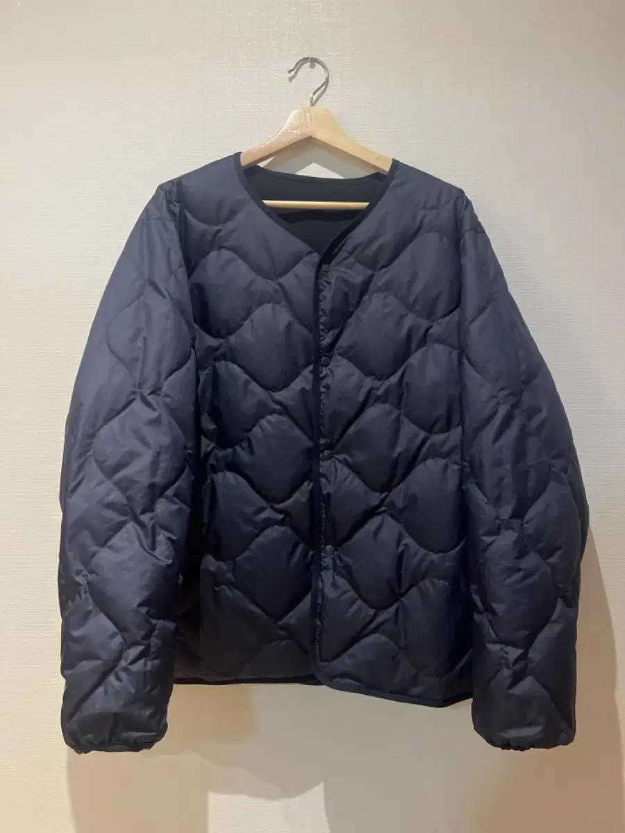 Nanamika Reversible Down Cardigan Navy (M)