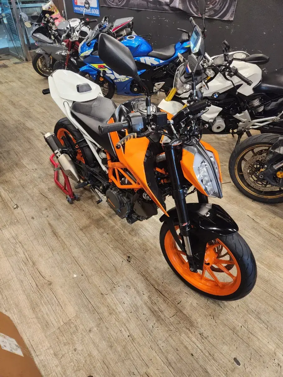 20년 KTM 듀크390 짧은 키로수 컨디션 굿!!